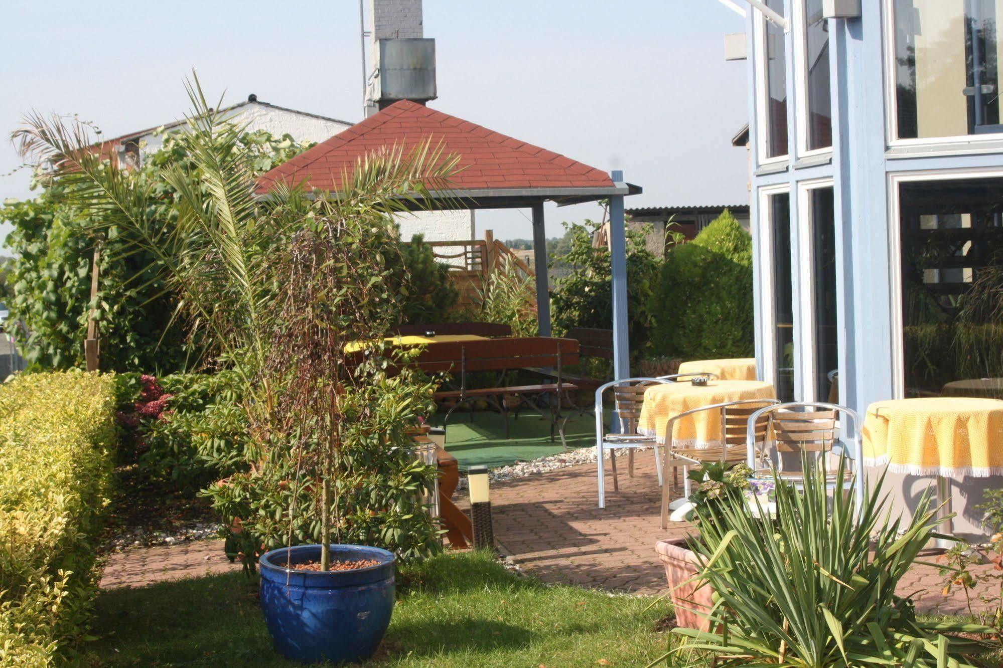 Hotel Christinenhof Garni - Bed & Breakfast Gadebusch Exteriér fotografie